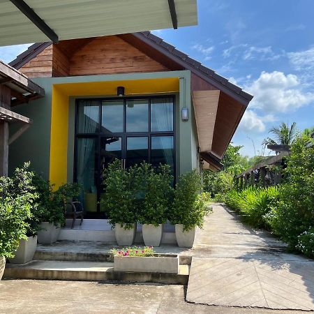 Look at Home Lamphun Buitenkant foto