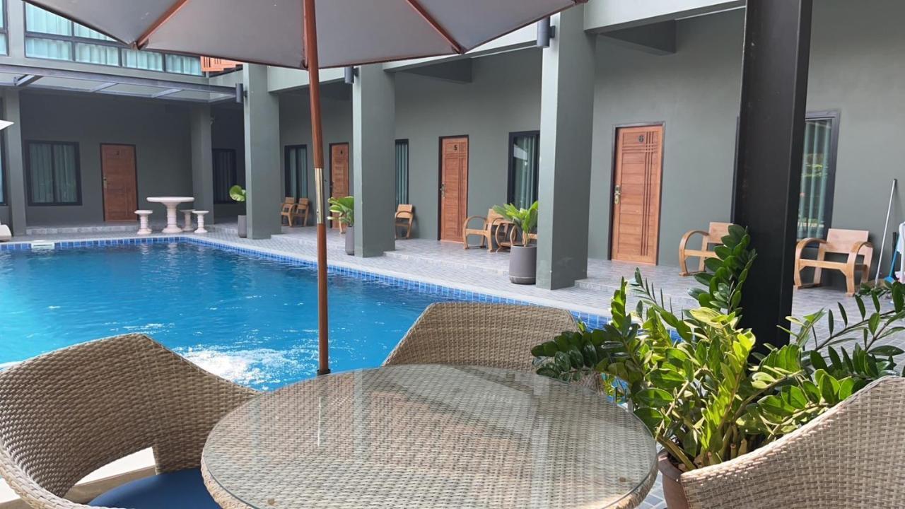 Look at Home Lamphun Buitenkant foto